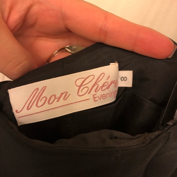 Ball gown! - Picture 3 of 3